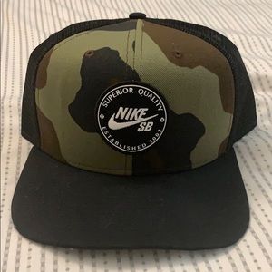 Nike trucker hat